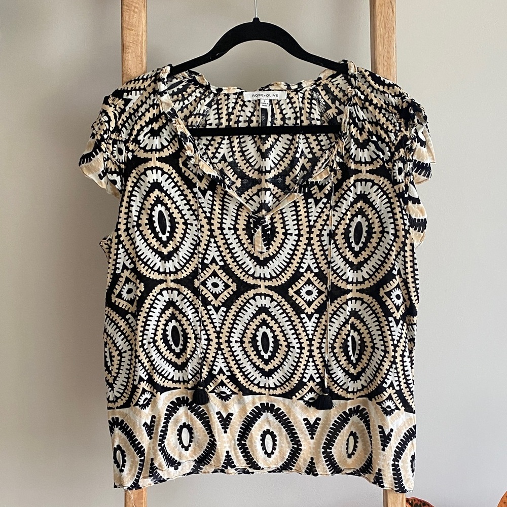 Rose & Olive Black and Cream Geometric Blouse